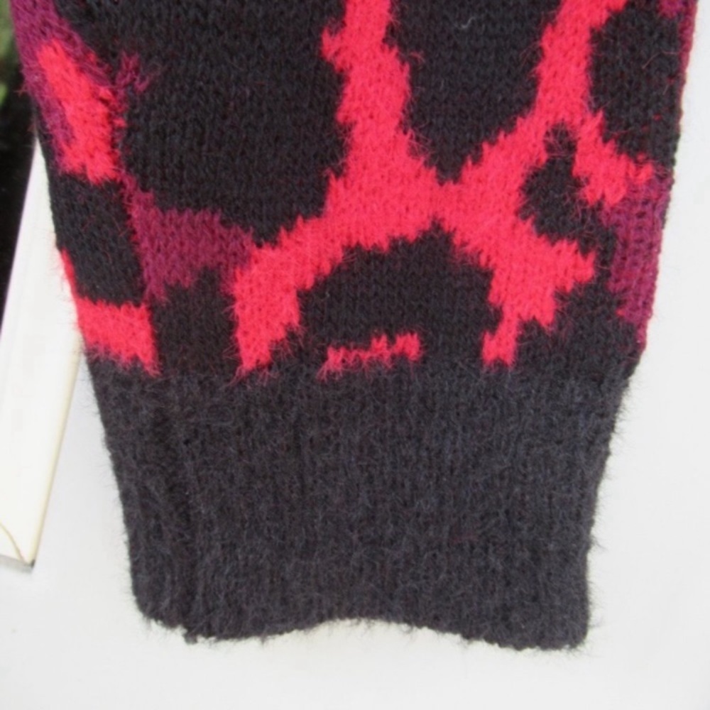 Relist 2/21/23 ❌ Apt. 9 animal print crewneck eyelash sweater PM or PL - Picture 8 of 15